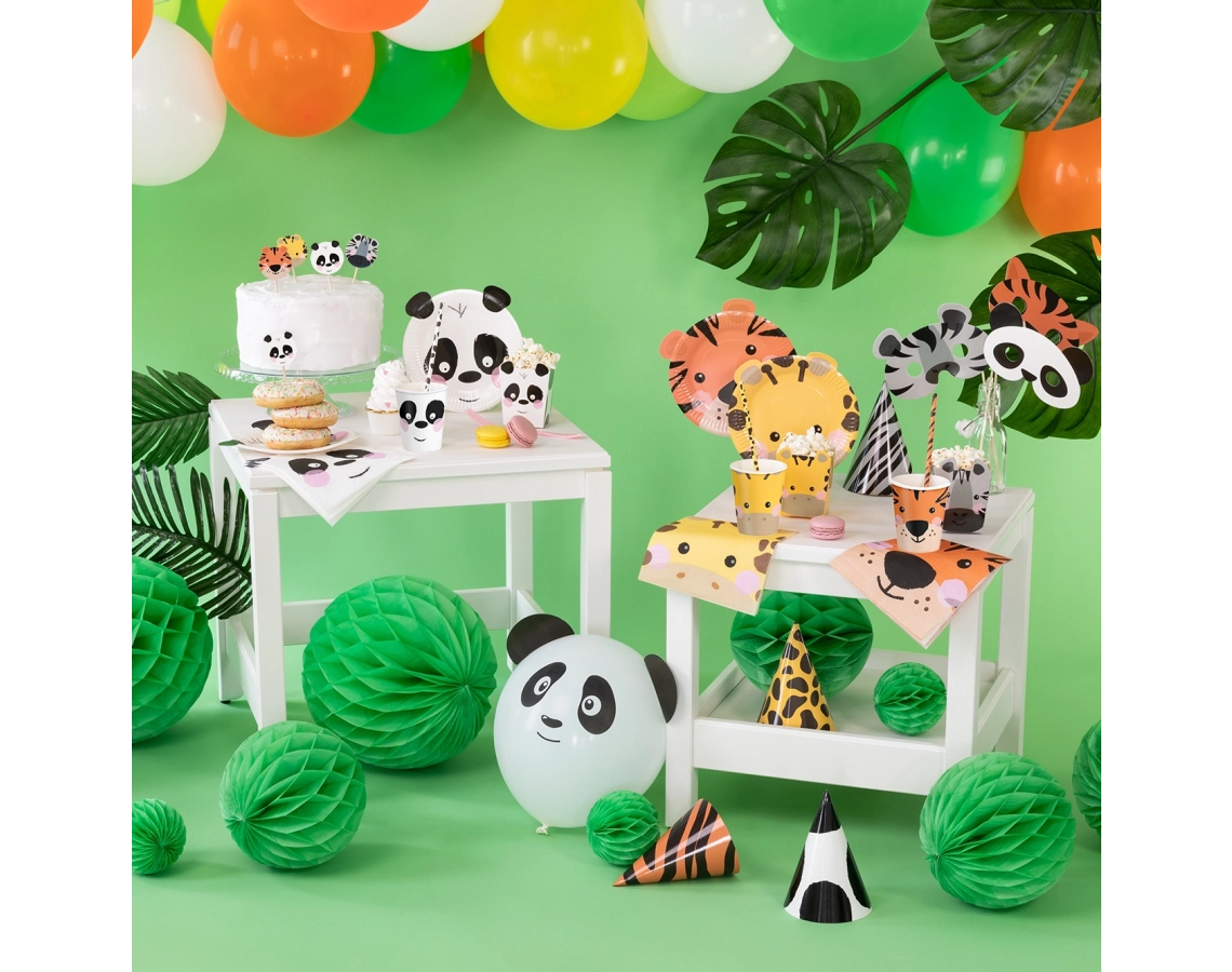 Hogyan terítsünk gyönyörűen gyerekzsúrra: színkombinációk és tippek, amelyek elvarázsolják a kicsi vendégeket