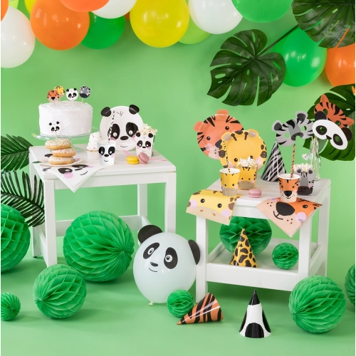 Hogyan terítsünk gyönyörűen gyerekzsúrra: színkombinációk és tippek, amelyek elvarázsolják a kicsi vendégeket