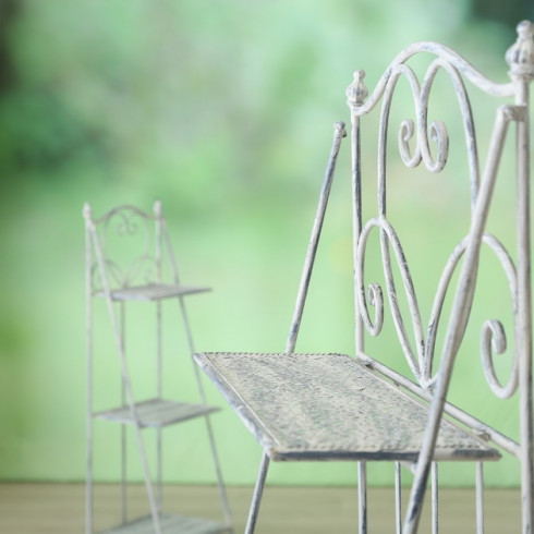 Kovový regál / stojan na kvety 125 cm