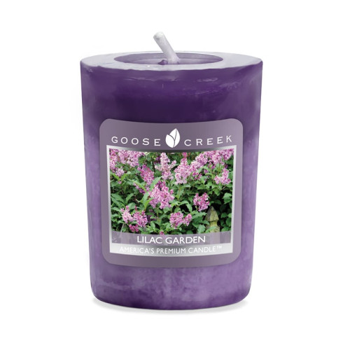 Vonná sviečka Goose Creek Candle Lilac Garden 
