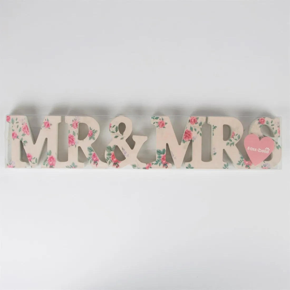 Drevený nápis MR & MRS s ružami