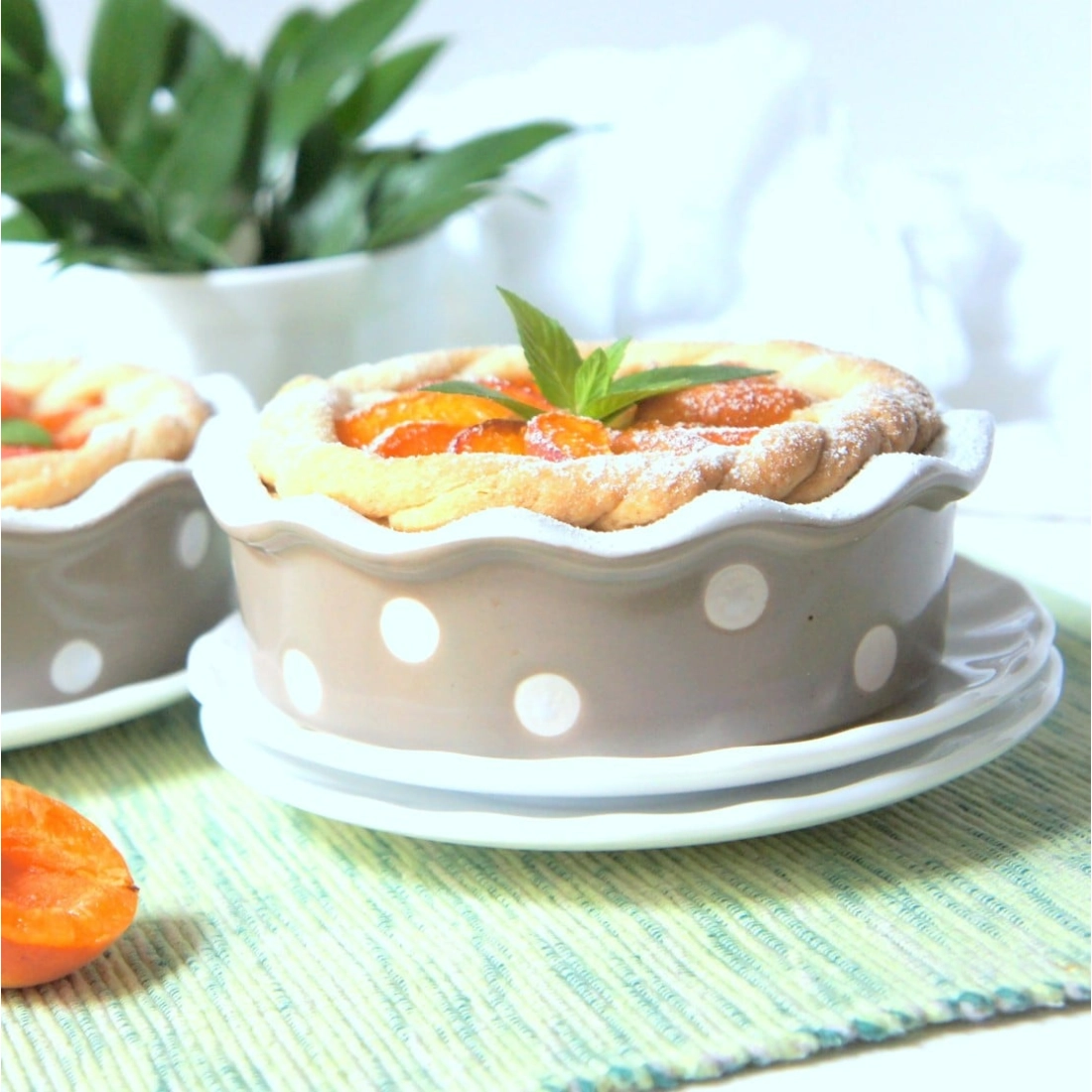 Keramická forma na koláč 12 cm hnedá