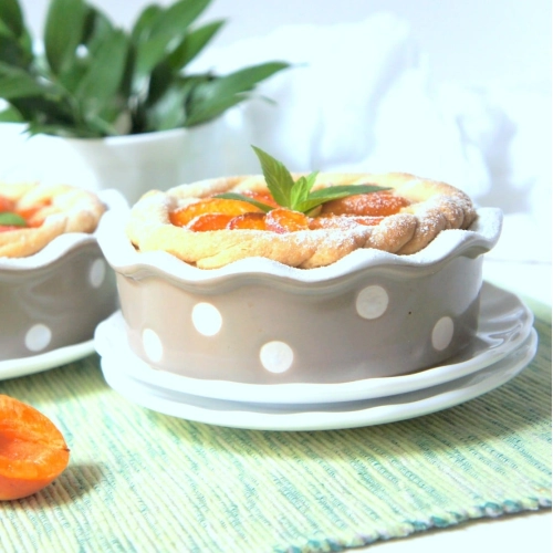 Keramická forma na koláč 12 cm hnědá