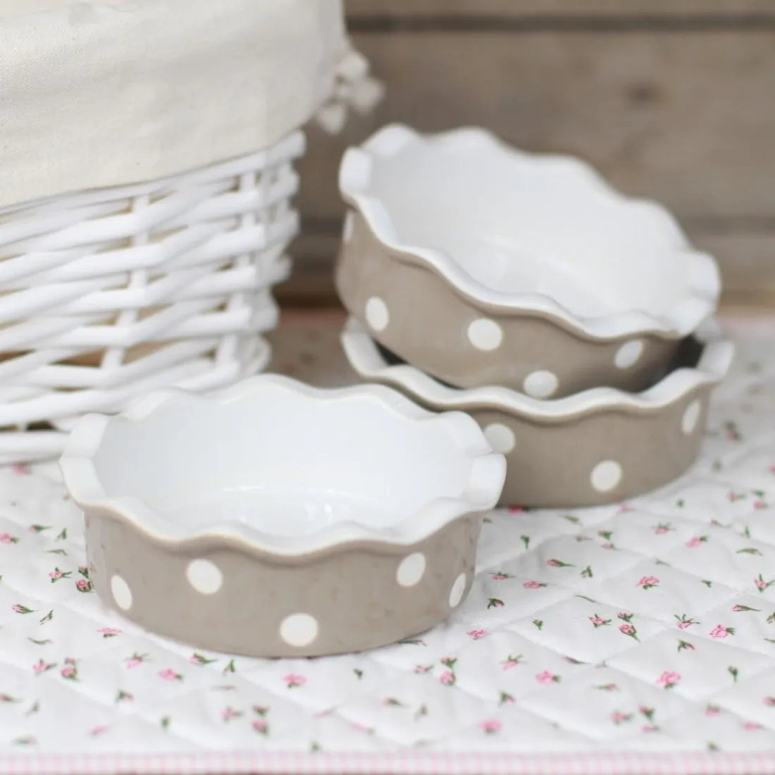 Keramická forma na koláč 12 cm hnedá