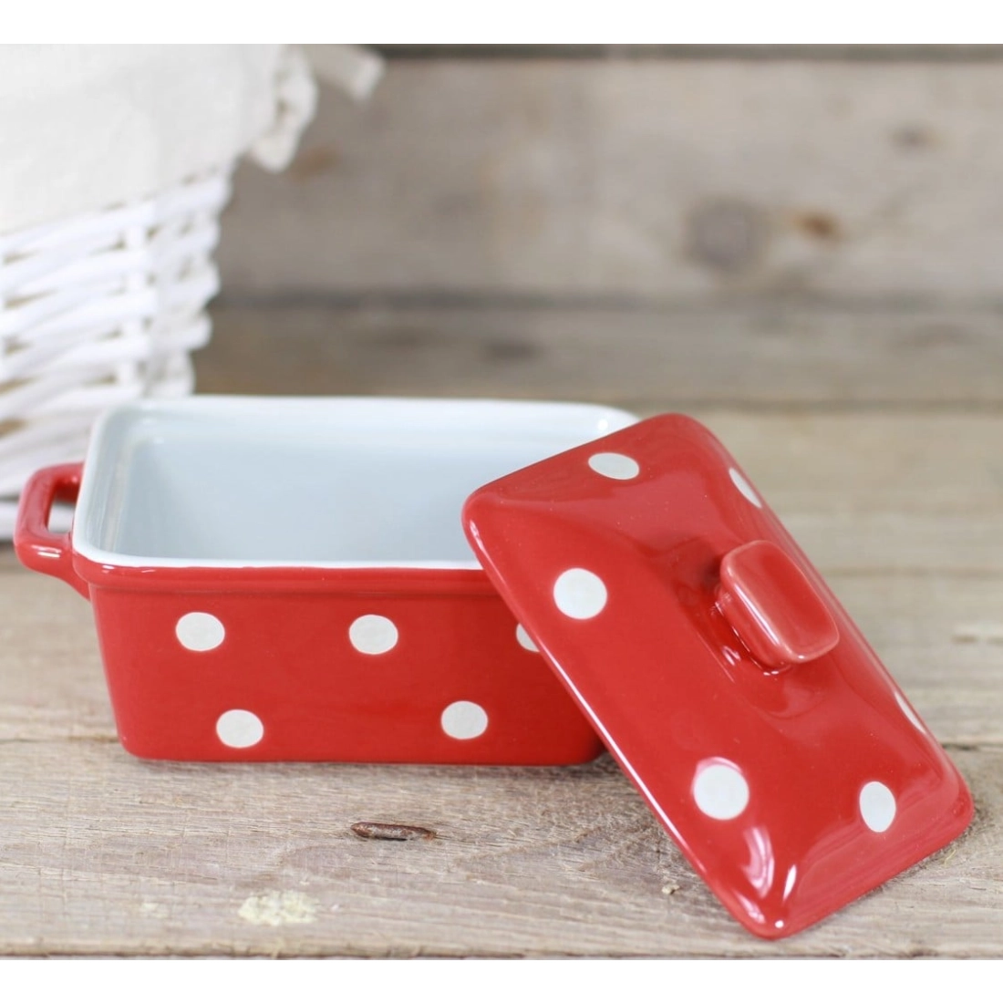 Keramická maselnička / zapekacia miska s pokrievkou - červená