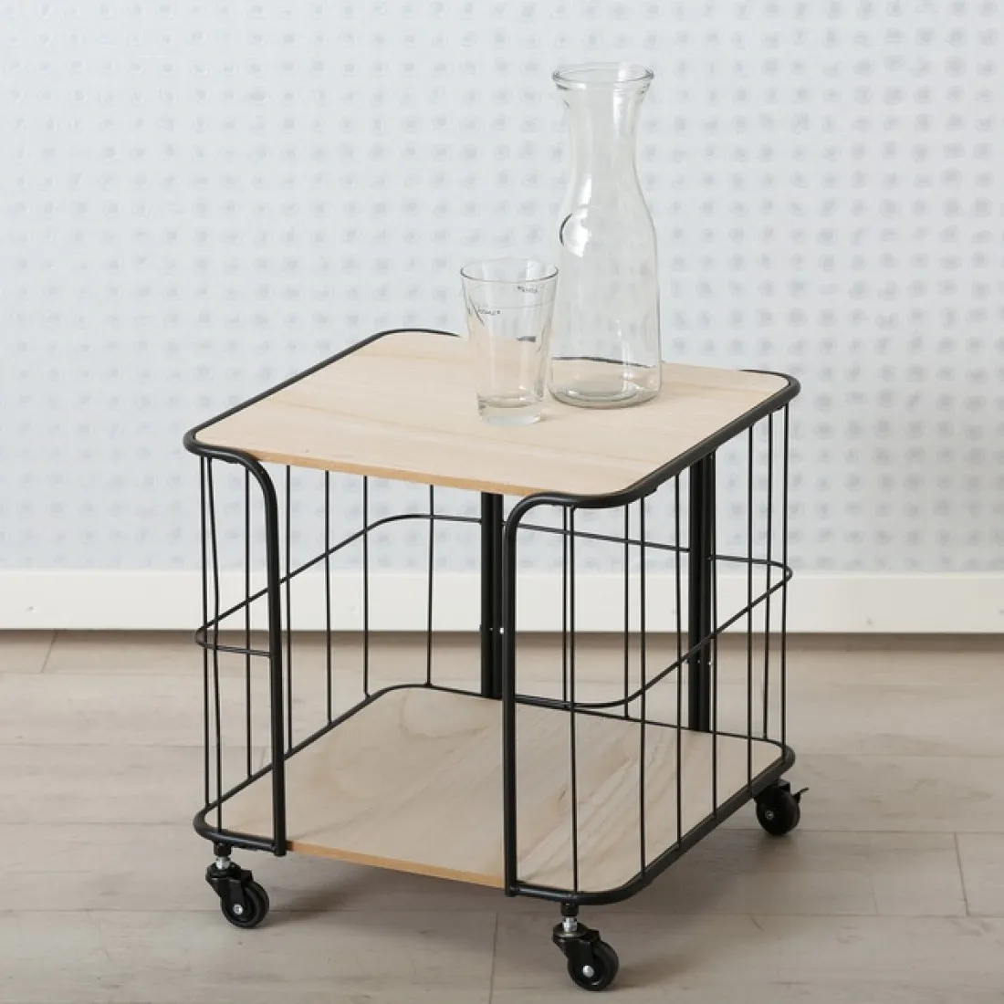 Odkladací stolík na kolieskach 40 cm