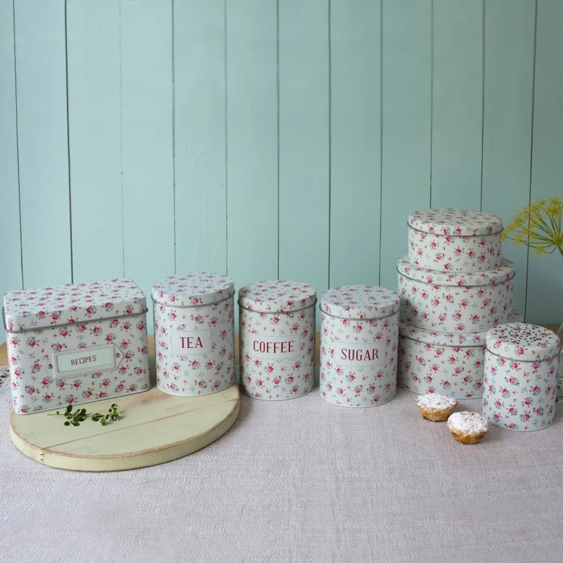 Plechová dóza s víkem s růžemi - 15,5 cm