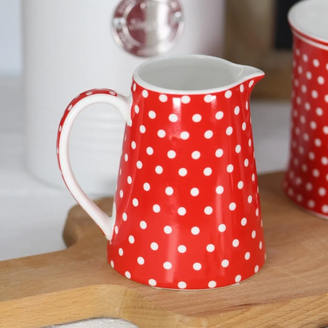 Porcelánový džbán na mlieko s bodkami 250 ml - červený
