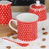Porcelánový hrnček s bodkami 380 ml - červený