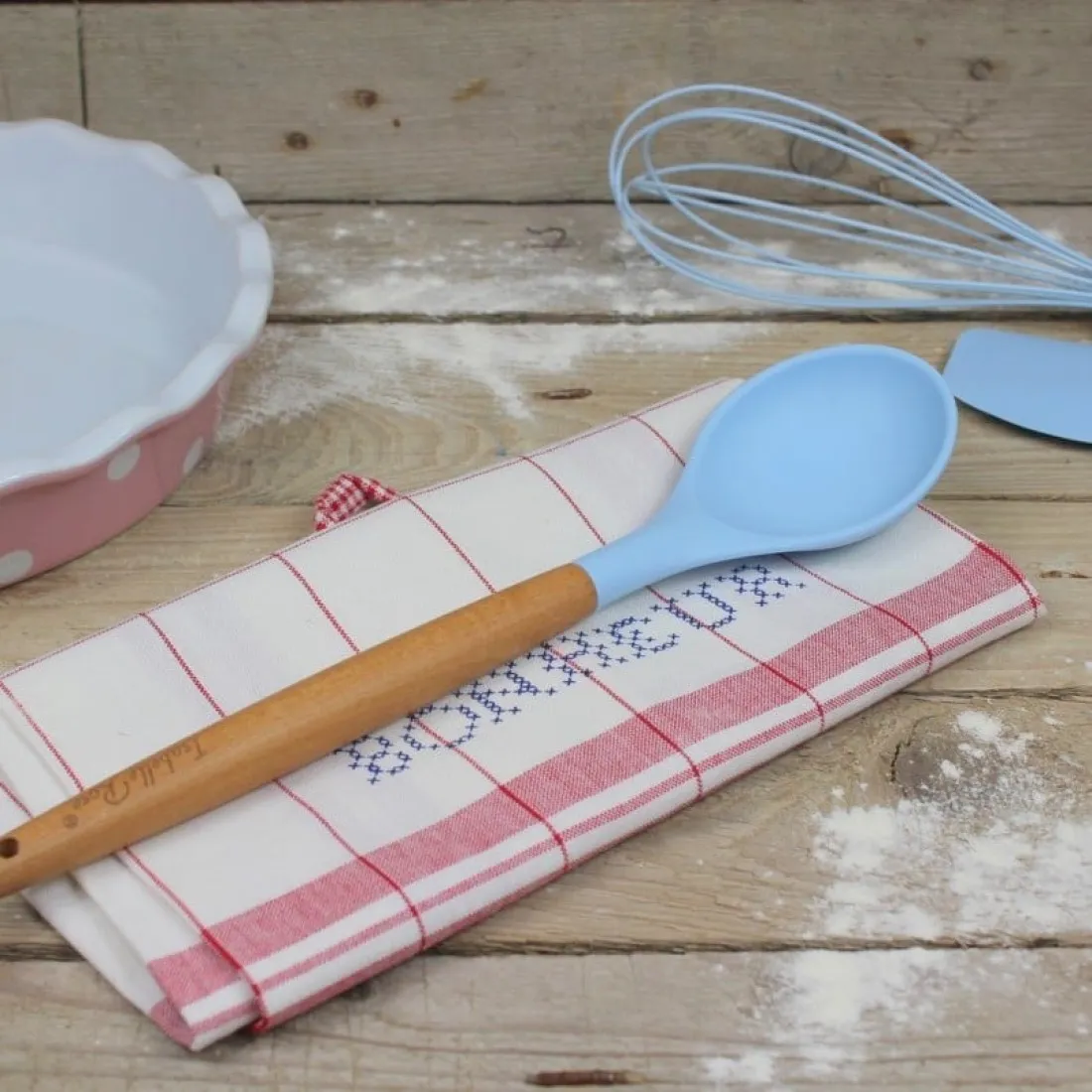 Silikónová lyžica na šalát - 31 cm svetlo modrá