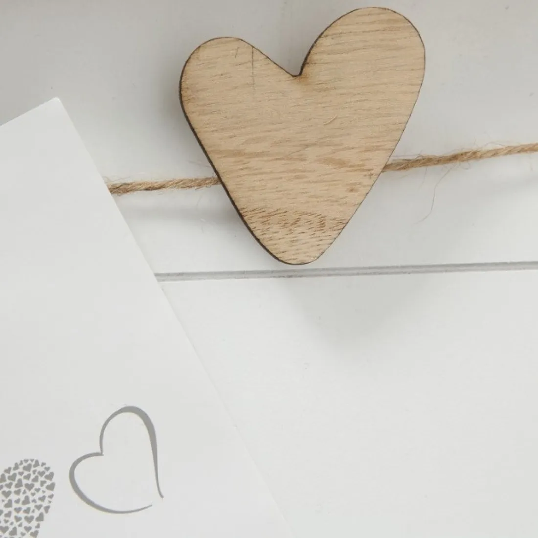 Drevená dekoračná nástenka na fotky Darling