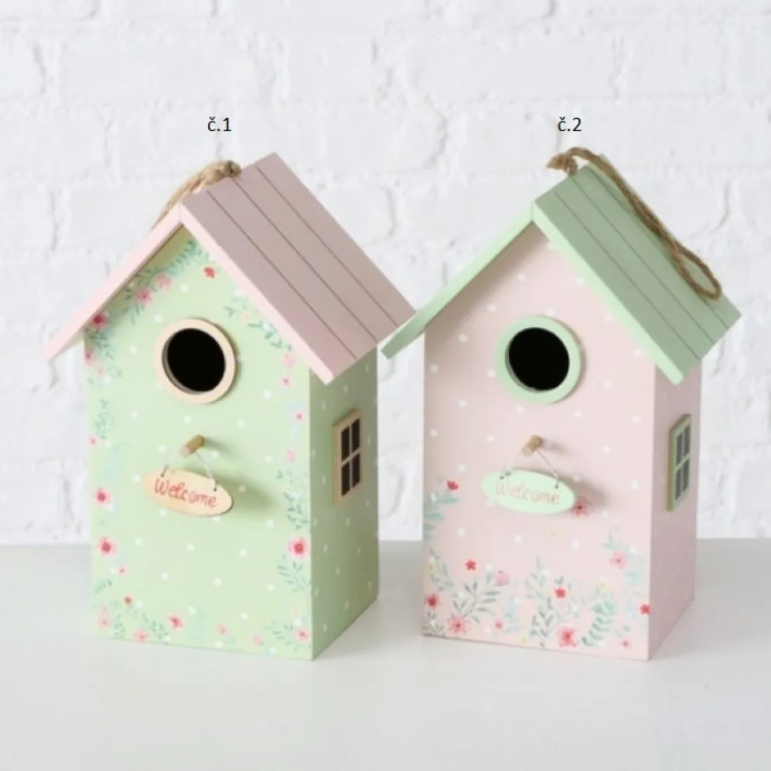 Drevená vtáčia búdka Antonia - 22 cm