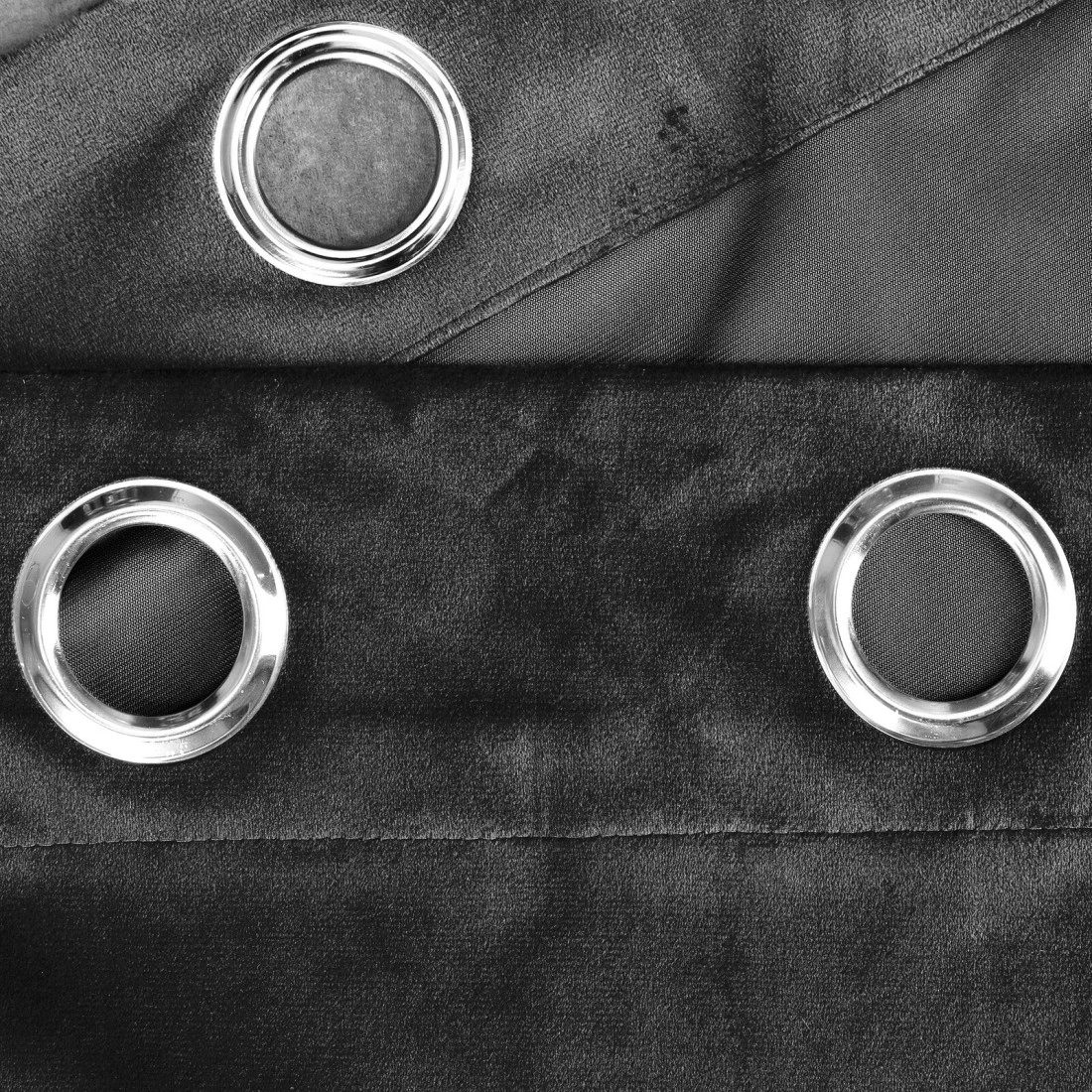 Dizajnový záves Rosa z jemného zamatu - 140x250 cm - čierny uchytenie dekoračné kolieska