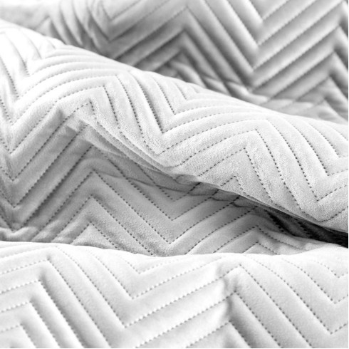 Prémiový prešívaný prehoz Sofia z jemného a matného zamatu - biely 200x220 cm 