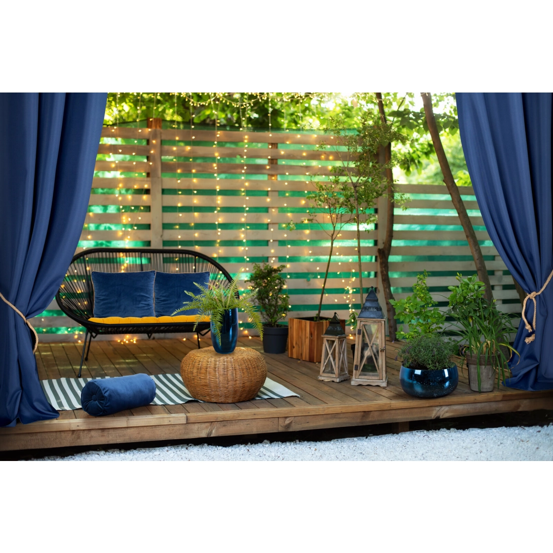 Rita függöny sima szövetből 140 x 250 cm - tengerészkék, dekoratív karikás rögzítés