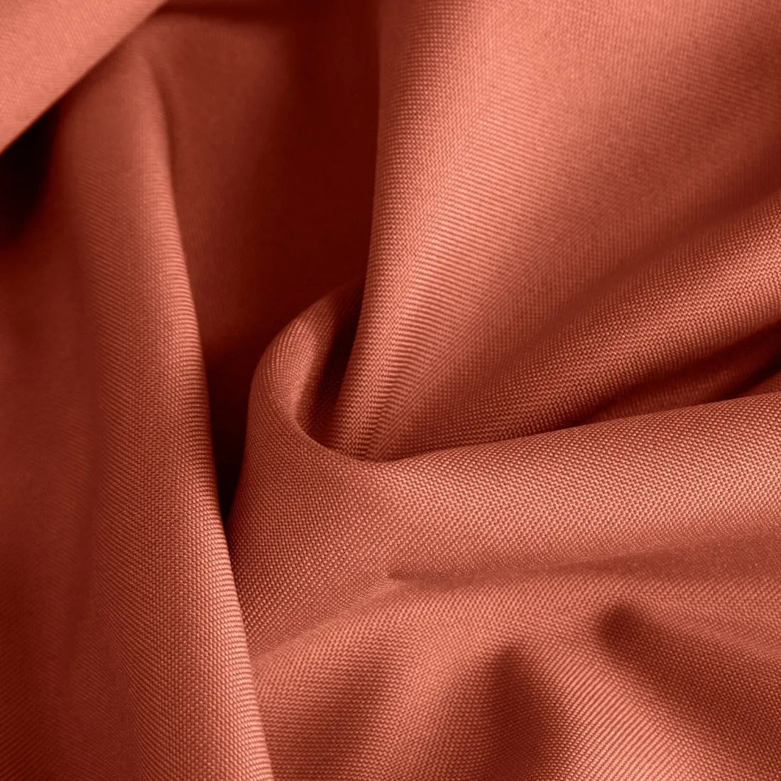 Rita függöny sima anyagból 140 x 250 cm - téglavörös, dekoratív karikás rögzítéssel