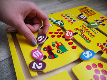 Drevený labyrint - čísla