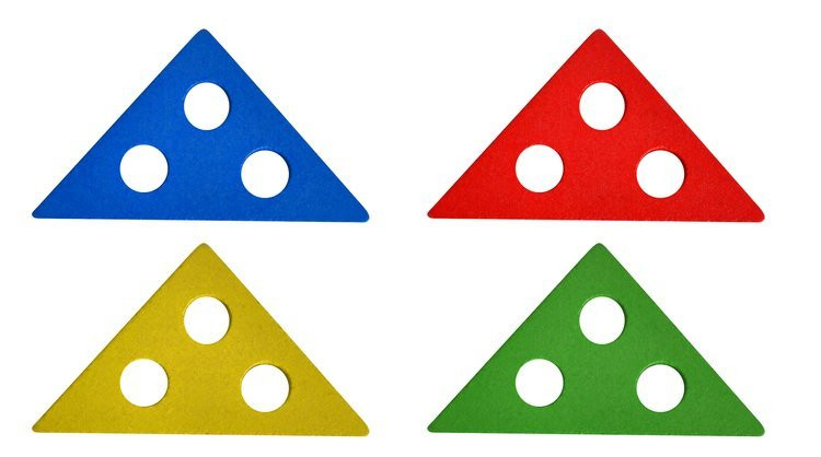 Dřevěný vláček s tvary pro děti