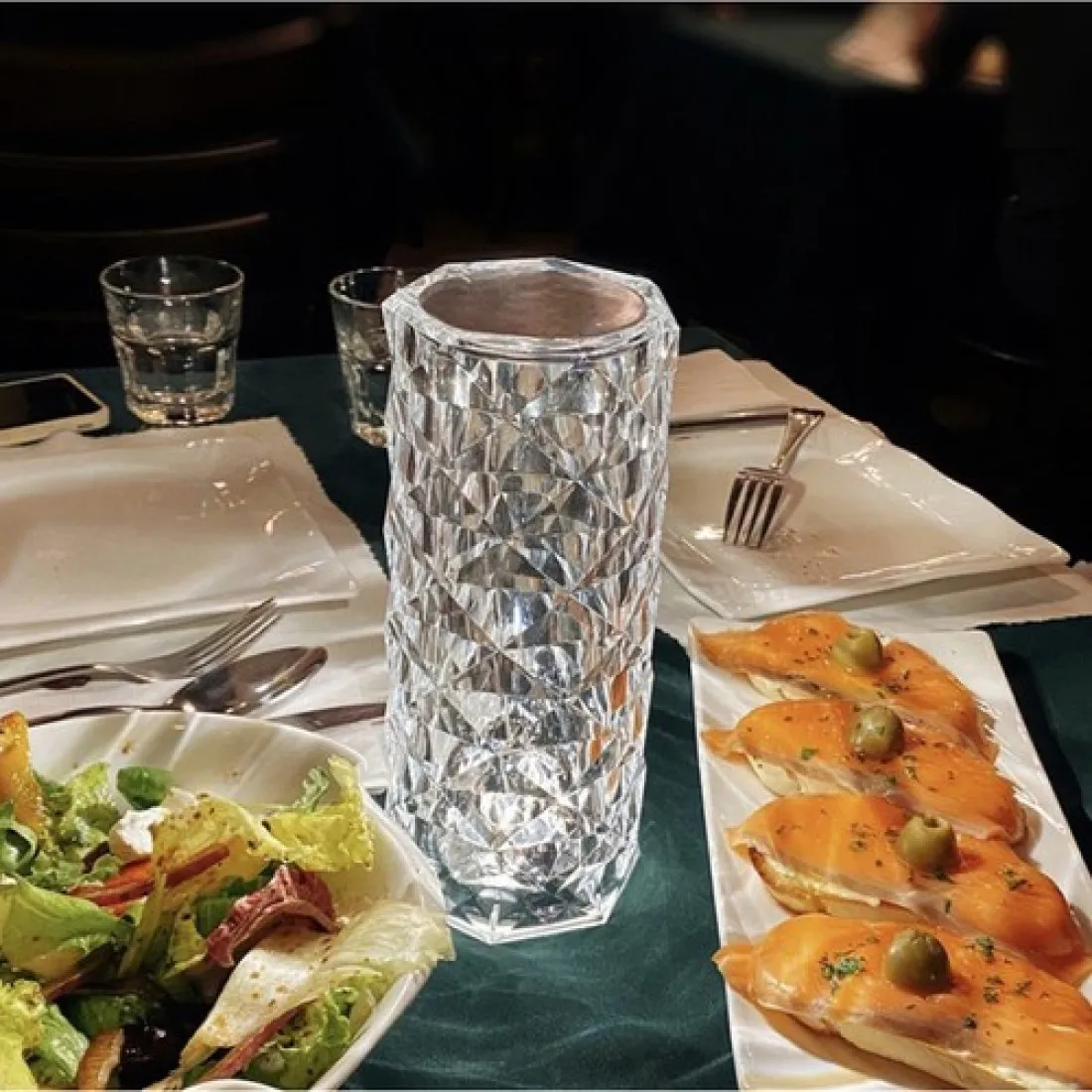 Stolní lampa Crystal LED -16 barev s dálkovým ovládáním, 400 mAh