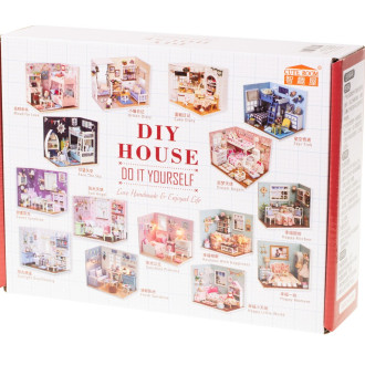 Retro drevený domček pre bábiky s LED osvetlením