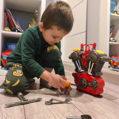 Hračkářský motor s LED světlem a zvuky