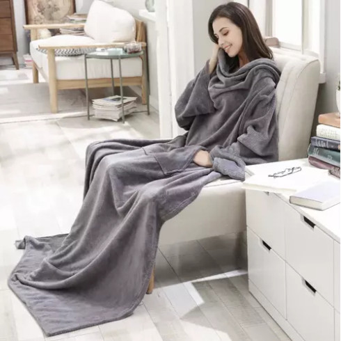 Deka s rukávmi MAXI, šedá