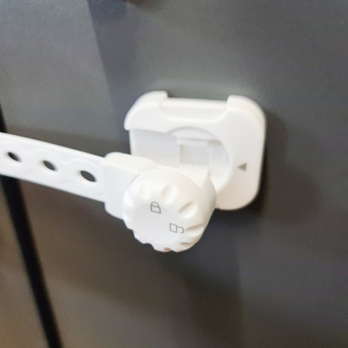 Nastaviteľné zábrany na skrine, blokáda 6 ks