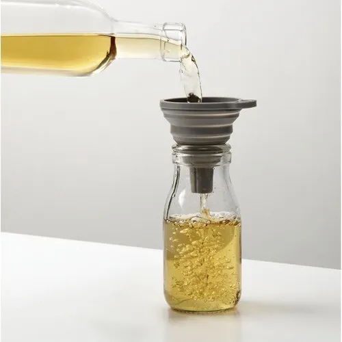 Skladací silikónový lievik - univerzálny