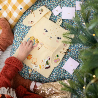 Adventní kalendář s náplní Zajíc - organizér