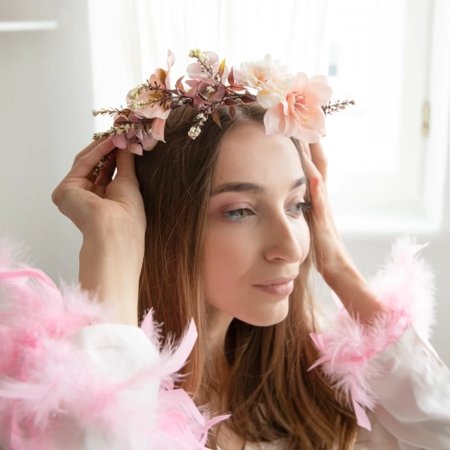 Barackrózsaszín koszorús hajpánt