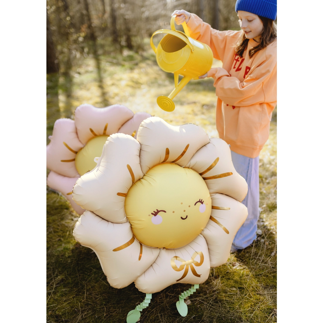 Balon din folie mers, floare bej, 104 cm – decorațiune de petrecere originală