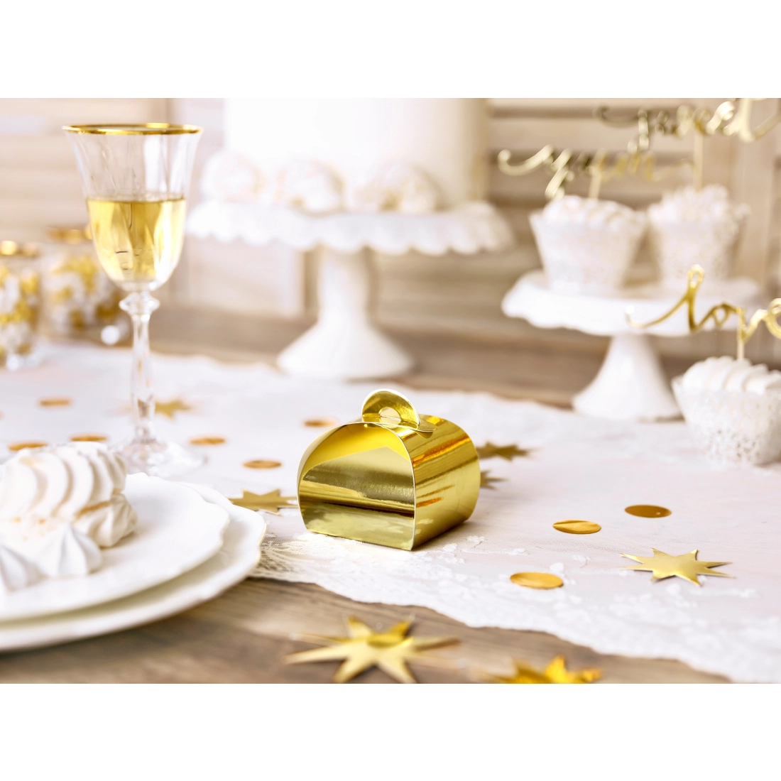 Cutii cadou aurii din hârtie lucioasă 6x6x5,5 cm – 10 buc.