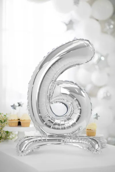 Önállóan álló fólia lufi szám 6, ezüst, 70 cm Önállóan álló fólia lufi szám 6, ezüst, 70 cm
