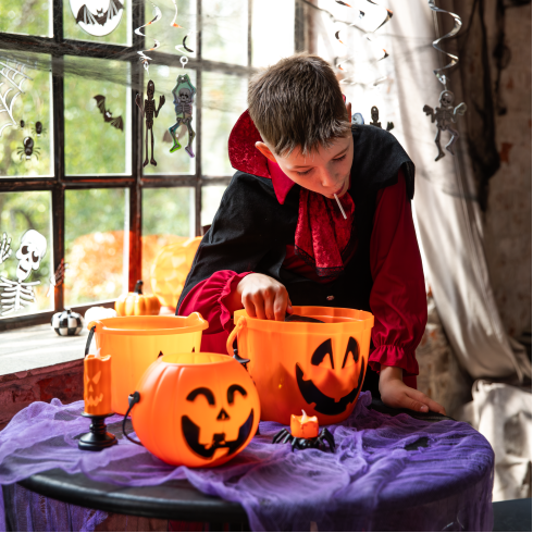 Halloweeni műanyag tök alakú cukorkakosár Halloweeni műanyag tök alakú cukorkakosár