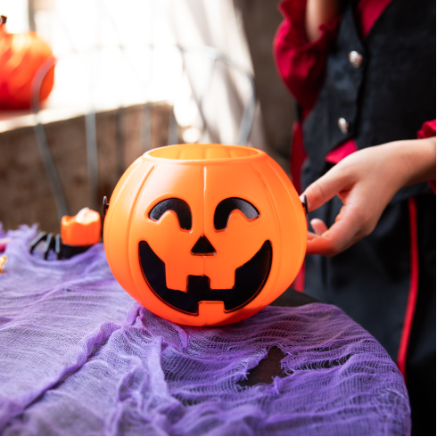 Halloweeni műanyag tök alakú cukorkakosár Halloweeni műanyag tök alakú cukorkakosár