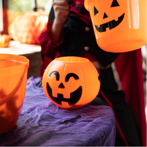 Halloweeni műanyag tök alakú cukorkakosár Halloweeni műanyag tök alakú cukorkakosár