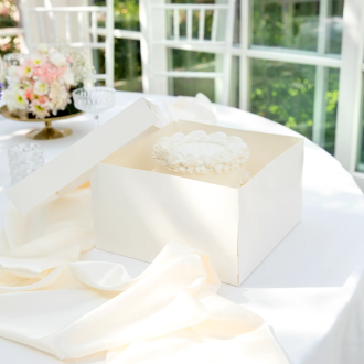 Škatla za torte in kolače s prozornim okencem 35x35x15 cm