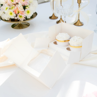 Škatlica za 2 mafine s prozornim okencem