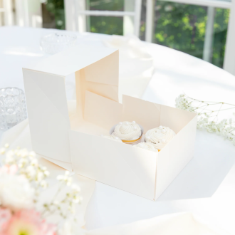 Škatlica za 4 mafine s prozornim okencem