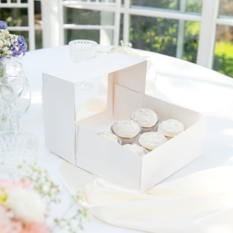 Škatla za 6 muffinov s prozornim okencem