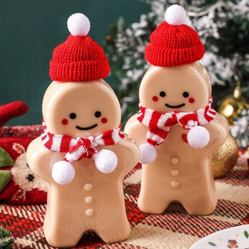 Ozdobná fľaša Perníček s červeným šálom na likér 350ml