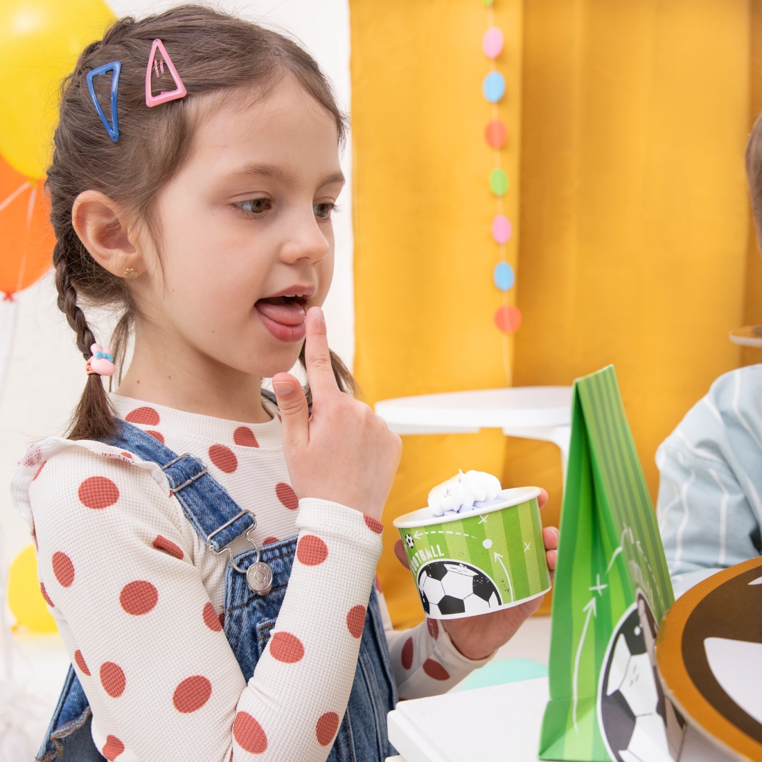 Pahare din hârtie pentru înghețată Football, 6 buc.