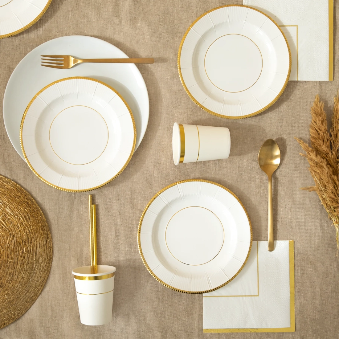 Papírtányérok fehér Classic Gold 18 cm – 6 db