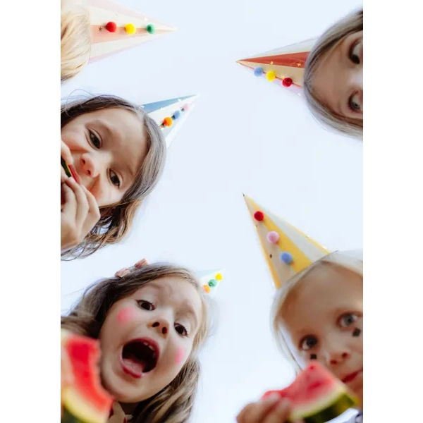 Pălării de petrecere cu ciucuri 16 cm, 6 buc.