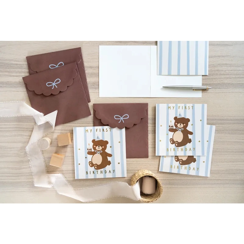 Invitație pentru prima aniversare cu motiv Ursuleț