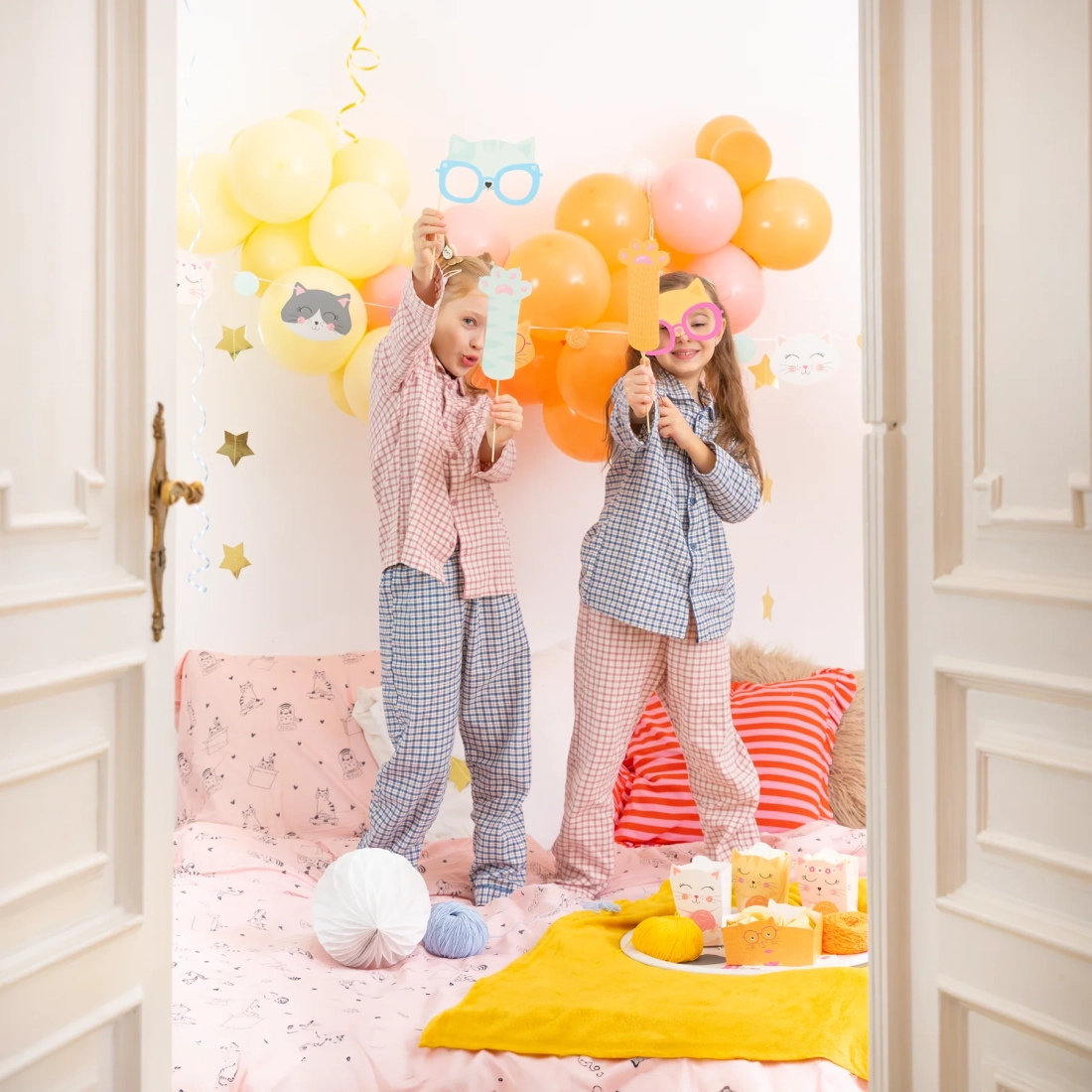 Cicás fotózási kellékek, 14 db