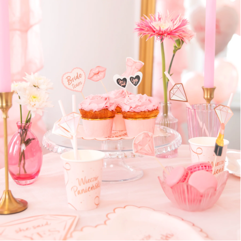 6 darabos tortadísz készlet „Bride to be” – Topperek lánybúcsúra 6 darabos tortadísz készlet „Bride to be” – Topperek lánybúcsúra