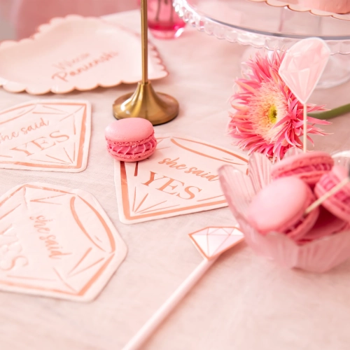 Bride to Be rózsaszín-arany szalvéták – 10 db