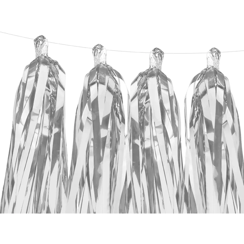 Ghirlandă cu ciucuri – argintie, 150 cm