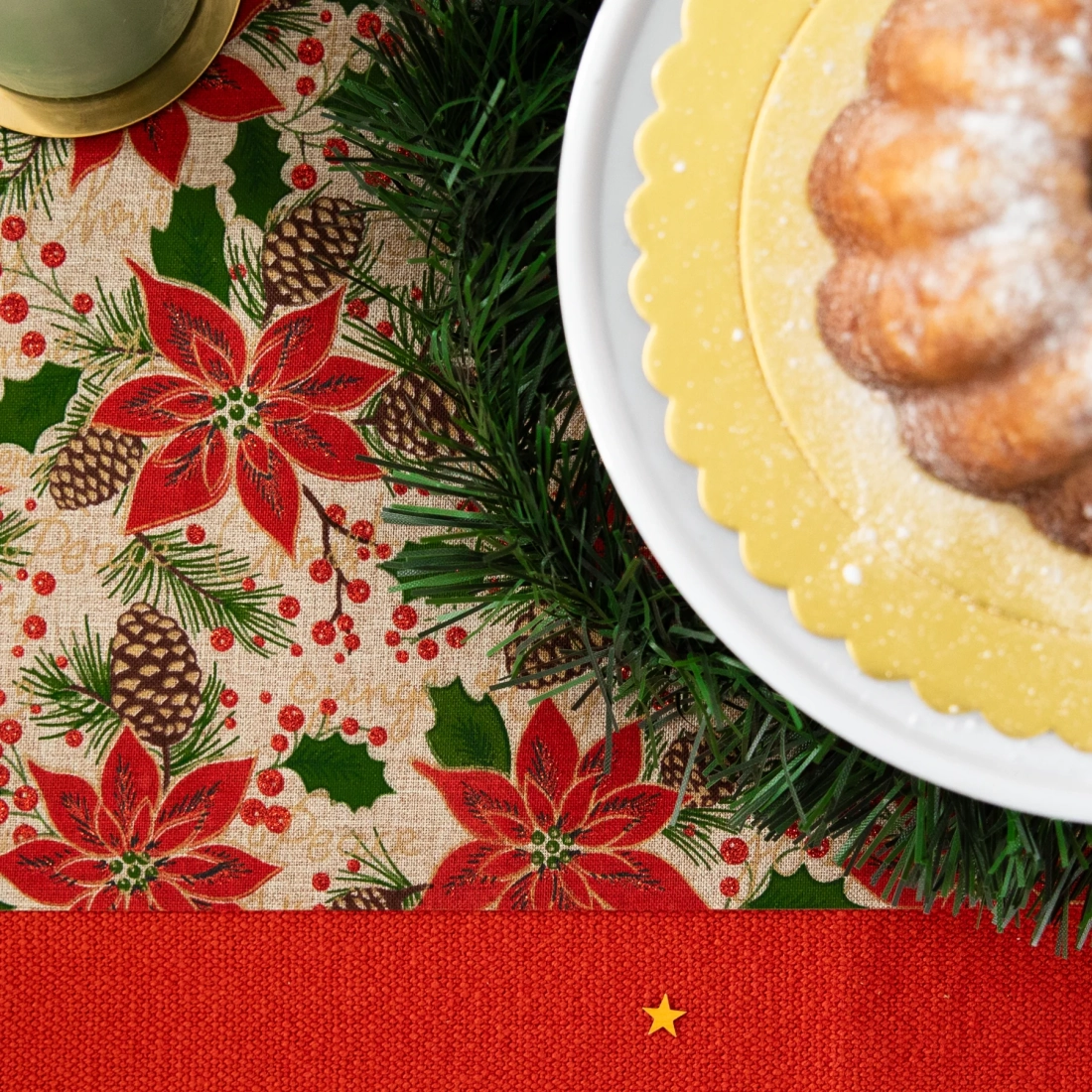 Traversă de Crăciun cu trandafiri de Crăciun, 275 x 28 cm